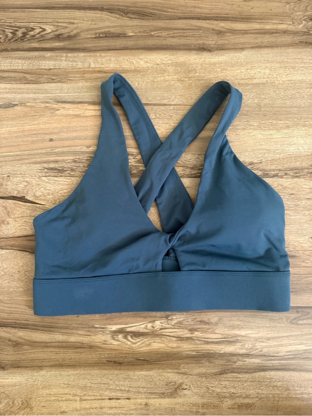Fabletics Cross-Back Oasis Sports Bra - Teal Blue